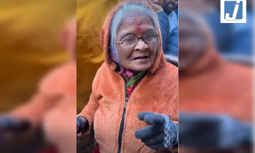 केदारनाथ यात्रा...73 साल की दादी सुर्खियों में, VIDEO केदारनाथ यात्रा...73 साल की दादी सुर्खियों में, VIDEO