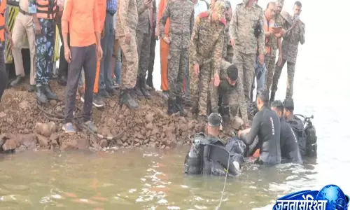 Jabalpur: क्रूज़ बोट हादसे में दो और शव बरामद, मृतकों की संख्या बढ़कर 11 हुई Jabalpur: क्रूज़ बोट हादसे में दो और शव बरामद, मृतकों की संख्या बढ़कर 11 हुई