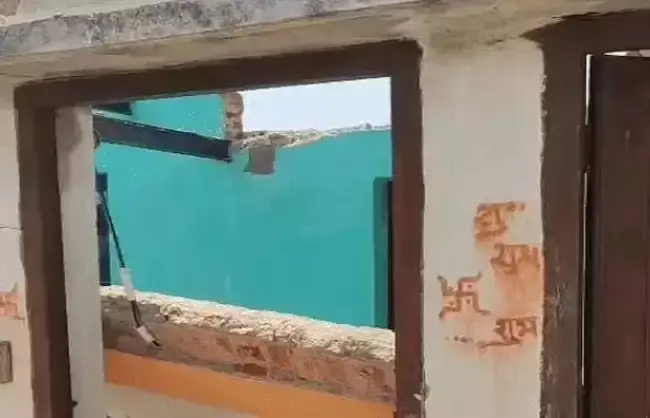 Rewari: रेवाड़ी में लैंटर तोड़ते समय हादसा, एक की मौत Rewari: रेवाड़ी में लैंटर तोड़ते समय हादसा, एक की मौत