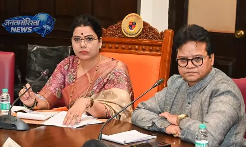 Maharashtra : मेयर रितु तावड़े ने कंक्रीटीकरण और गाद सफाई कार्यों का किया निरीक्षण