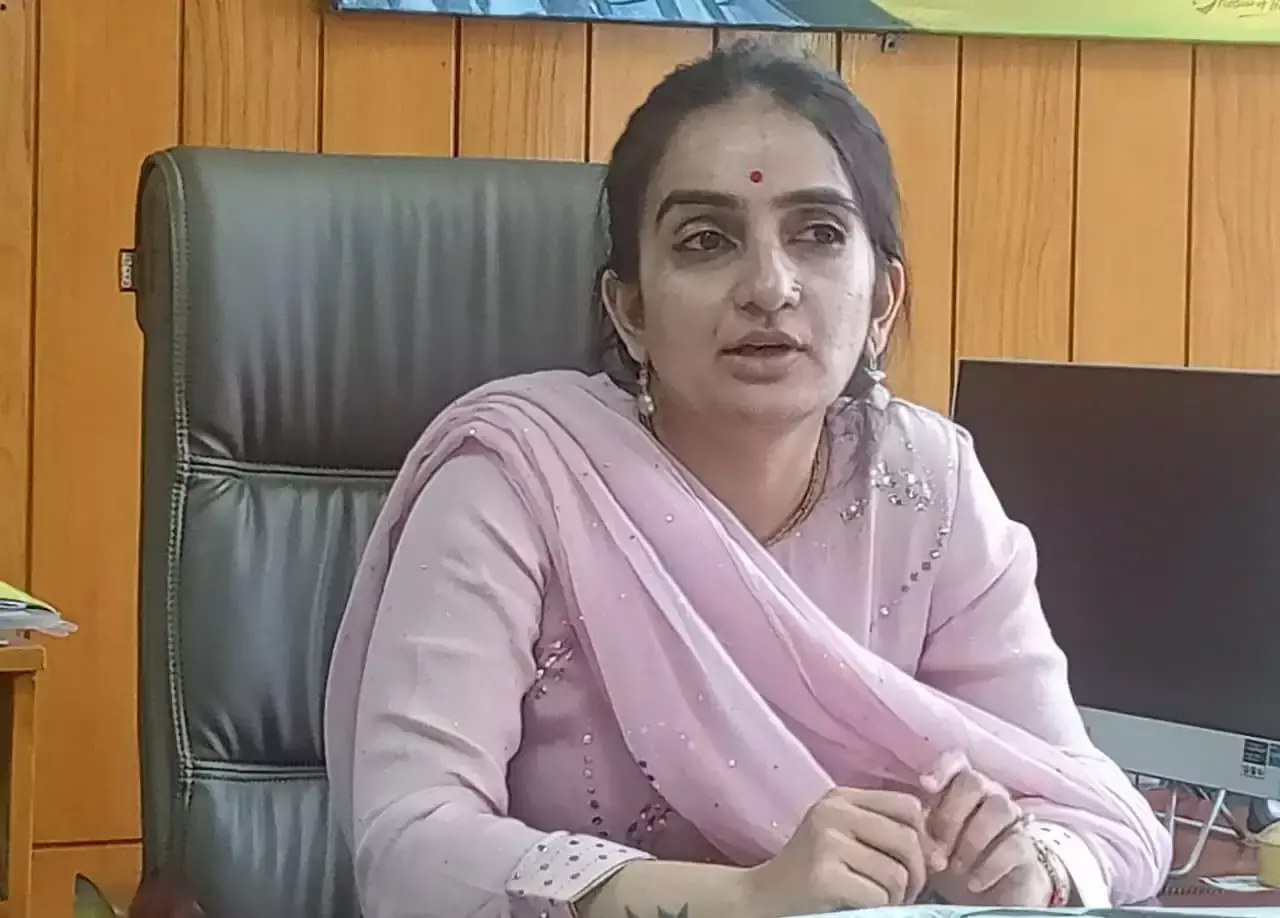 Hamirpur: चुनावी तैयारियों को लेकर नोडल अधिकारी तैनात Hamirpur: चुनावी तैयारियों को लेकर नोडल अधिकारी तैनात