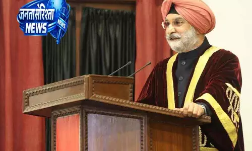Delhi L-G तरनजीत सिंह संधू ने सेंट स्टीफंस कॉलेज का दौरा किया
