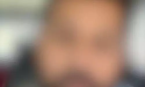 रेप केस: पीड़िता के पिता ने नेताओं से मिलने से किया इनकार, दरिंदे को फांसी पर चढ़ाने की मांग