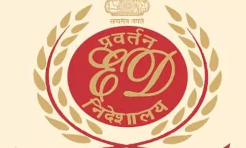 ED ने छग के 13 जगहों से करोड़ों का सोना और कैश किया बरामद ED ने छग के 13 जगहों से करोड़ों का सोना और कैश किया बरामद
