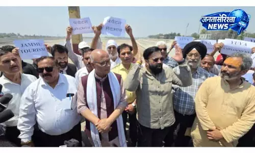 तवी रिवर फ्रंट के विलंब पर सवाल, Rajinder Sharma ने मांगी स्पष्टता तवी रिवर फ्रंट के विलंब पर सवाल, Rajinder Sharma ने मांगी स्पष्टता
