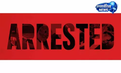 Jammu: नशा तस्करों के खिलाफ बड़े अभियान में अफ़ीम की फ़सल जब्त और नष्ट Jammu: नशा तस्करों के खिलाफ बड़े अभियान में अफ़ीम की फ़सल जब्त और नष्ट