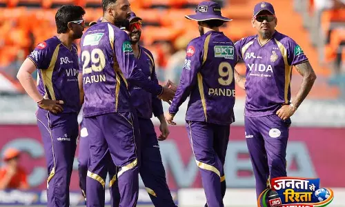 SRH vs KKR LIVE: पैट कमिंस का जवाबी वार, फिन एलन 29 रन पर आउट, KKR 49/1, 4 ओवर