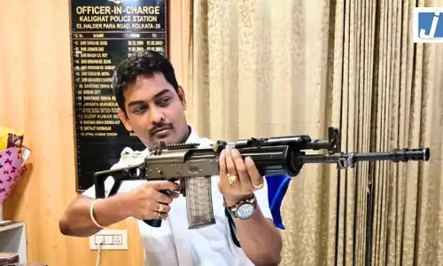 पुलिस ने प्रभारी अधिकारी को फिर से हटाया