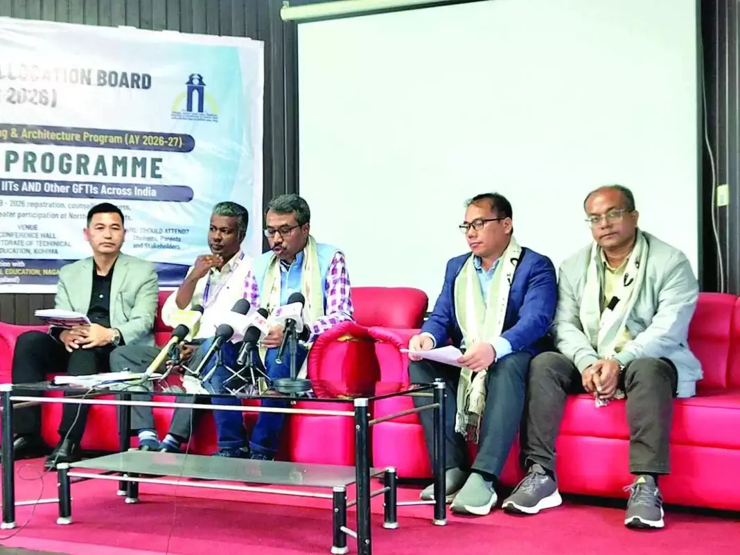 CSAB ने छात्रों से आरक्षित सीटों का उपयोग करने को कहा CSAB ने छात्रों से आरक्षित सीटों का उपयोग करने को कहा