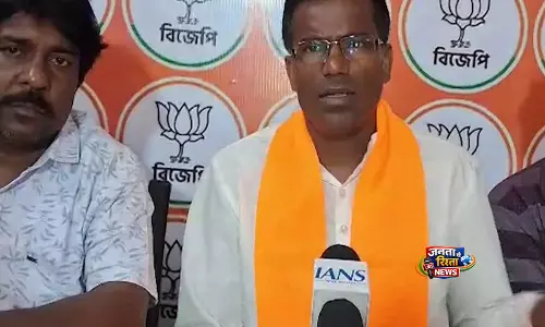 बंगाल में नए युग के दावों के बीच BJP के शंकर गुछैत ने जीत के लिए प्रार्थना की