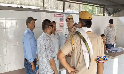राजस्थान: कोटा में परीक्षा से एक दिन पहले NEET अभ्यर्थी ने आत्महत्या कर ली राजस्थान: कोटा में परीक्षा से एक दिन पहले NEET अभ्यर्थी ने आत्महत्या कर ली