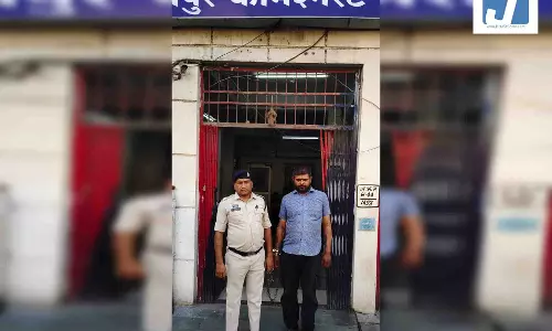 रायपुर में पत्रकार से हेलमेट से मारपीट, आरोपी गिरफ्तार