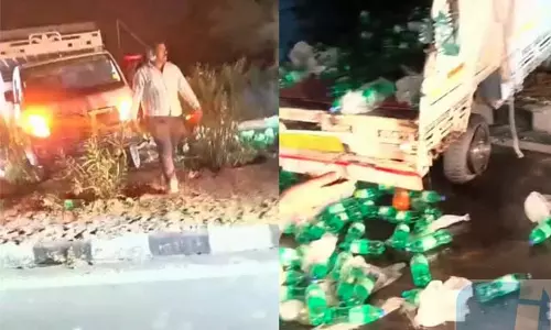 हाईवे पर हादसे के बाद लूट, घायलों की मदद छोड़ लोग उठाने लगे कोल्ड ड्रिंक