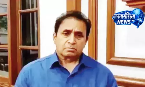 Pune घटना के बाद ‘शक्ति एक्ट’ पर सियासी बहस तेज, अनिल देशमुख और फडणवीस में जुबानी टकराव Pune घटना के बाद ‘शक्ति एक्ट’ पर सियासी बहस तेज, अनिल देशमुख और फडणवीस में जुबानी टकराव