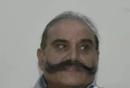 तमिलनाडु के पूर्व DGP एसआर जांगिड़ ने पुलिस सेवा को किया याद तमिलनाडु के पूर्व DGP एसआर जांगिड़ ने पुलिस सेवा को किया याद