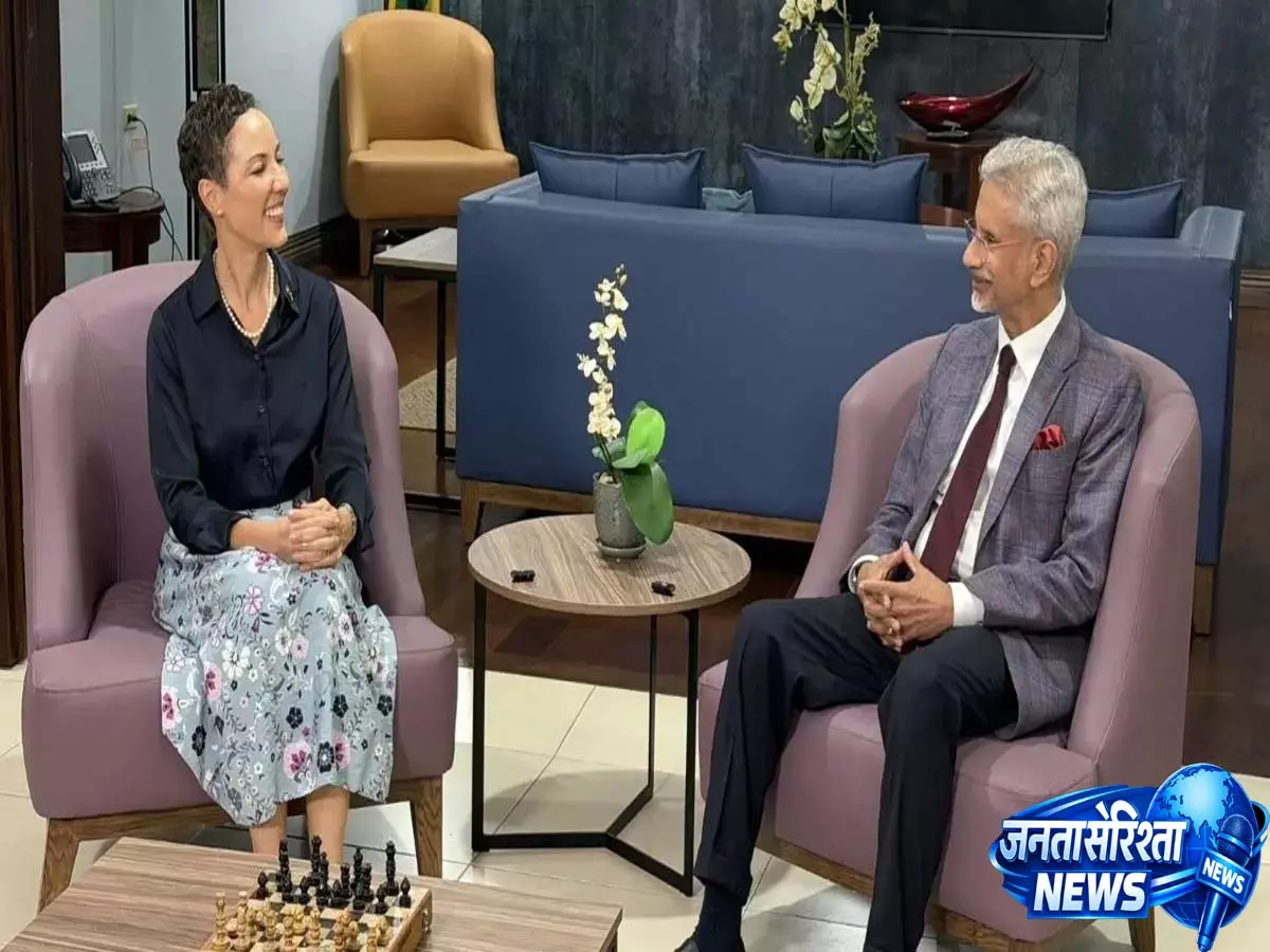 विदेश मंत्री जयशंकर ने जमैका की अपनी पहली यात्रा की शुरुआत की, किंग्स्टन पहुँचने पर जताई खुशी विदेश मंत्री जयशंकर ने जमैका की अपनी पहली यात्रा की शुरुआत की, किंग्स्टन पहुँचने पर जताई खुशी