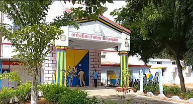 Tamil Nadu: जेलों में बड़ा बदलाव, आत्महत्याओं को रोकने के लिए दीवारों से हटाई गईं कीलें Tamil Nadu: जेलों में बड़ा बदलाव, आत्महत्याओं को रोकने के लिए दीवारों से हटाई गईं कीलें