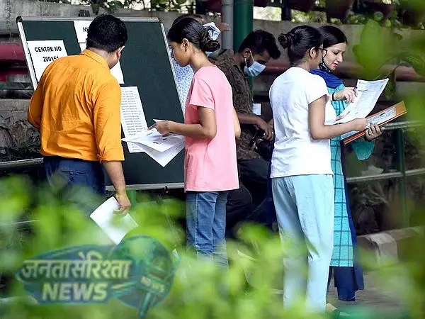 इंदौर में NEET (UG) 2026 परीक्षा शुरू, 57 केंद्रों पर 23,000 से अधिक उम्मीदवार शामिल इंदौर में NEET (UG) 2026 परीक्षा शुरू, 57 केंद्रों पर 23,000 से अधिक उम्मीदवार शामिल