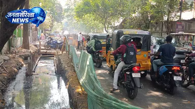 SWD अधूरा, स्थानीय लोगों में स्वास्थ्य और ट्रैफिक को लेकर चिंता SWD अधूरा, स्थानीय लोगों में स्वास्थ्य और ट्रैफिक को लेकर चिंता