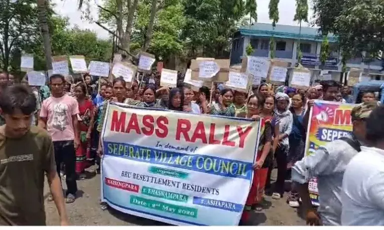 त्रिपुरा: ब्रू प्रवासी TTAADC चुनावों में उचित प्रतिनिधित्व की मांग कर रहे है त्रिपुरा: ब्रू प्रवासी TTAADC चुनावों में उचित प्रतिनिधित्व की मांग कर रहे है