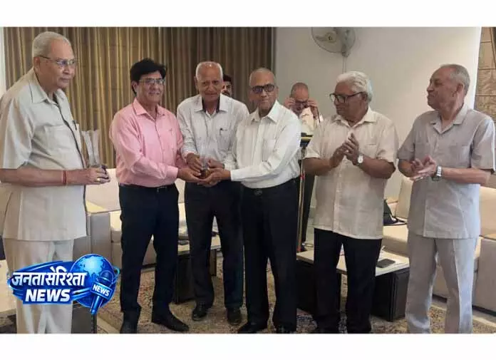 CGPWA वार्षिक बैठक में सदस्य हुए सक्रिय, निकाले अहम निर्णय CGPWA वार्षिक बैठक में सदस्य हुए सक्रिय, निकाले अहम निर्णय