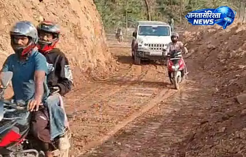 Mandi-Pathankot Highway पर मरम्मत कार्य पूरा, वाहन संचालन पुनः शुरू Mandi-Pathankot Highway पर मरम्मत कार्य पूरा, वाहन संचालन पुनः शुरू