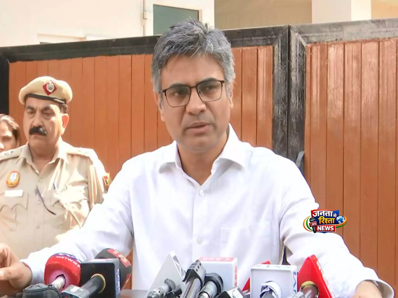 राजनीतिक बदले की भावना: BJP में शामिल होने के बाद संदीप पाठक ने पंजाब पुलिस की FIRs पर साधा निशाना राजनीतिक बदले की भावना: BJP में शामिल होने के बाद संदीप पाठक ने पंजाब पुलिस की FIRs पर साधा निशाना