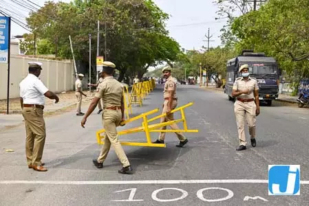 तमिलनाडु चुनाव: मतगणना दिवस पर चेन्नई में सुरक्षा के लिए 22,000 पुलिसकर्मियों की तैनाती तमिलनाडु चुनाव: मतगणना दिवस पर चेन्नई में सुरक्षा के लिए 22,000 पुलिसकर्मियों की तैनाती