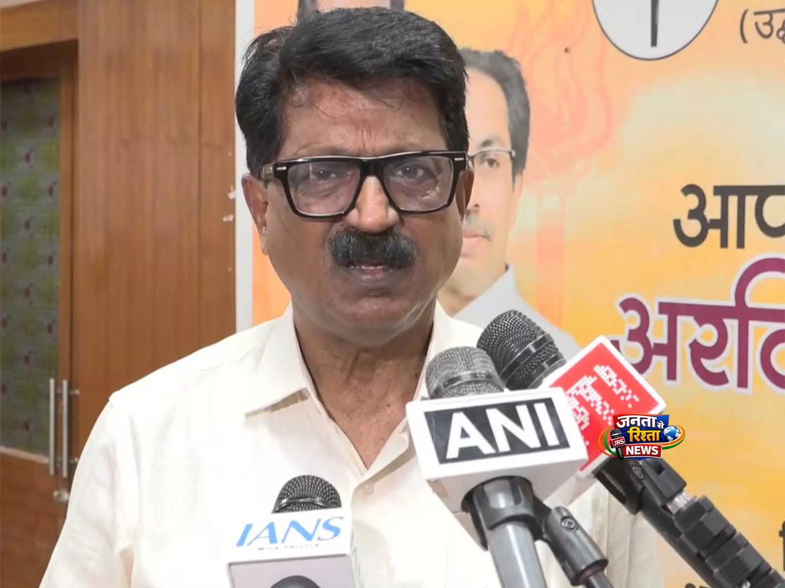 पुणे रेप-मर्डर केस को लेकर शिवसेना (UBT) सांसद अरविंद सावंत ने सरकार पर साधा निशाना पुणे रेप-मर्डर केस को लेकर शिवसेना (UBT) सांसद अरविंद सावंत ने सरकार पर साधा निशाना