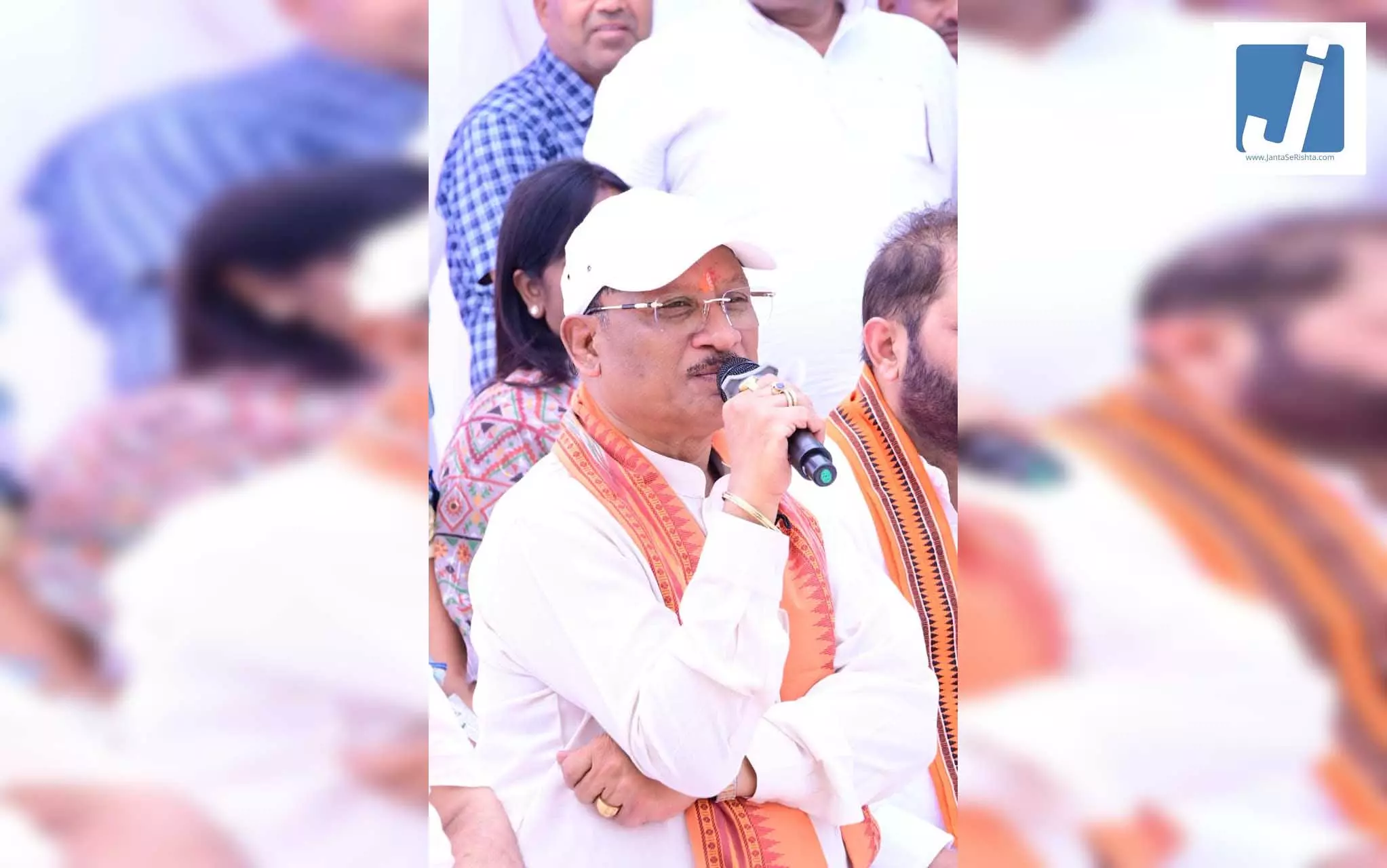 जय बिहान से आत्मनिर्भरता तक: महिलाओं की बदलती तस्वीर के साक्षी बने मुख्यमंत्री साय जय बिहान से आत्मनिर्भरता तक: महिलाओं की बदलती तस्वीर के साक्षी बने मुख्यमंत्री साय