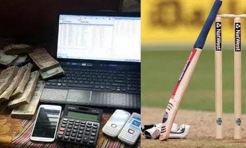 ओडिशा में IPL बेटिंग रैकेट का भंडाफोड़, 5 गिरफ्तार; लाखों रुपये नकद और बैंक फंड फ्रीज ओडिशा में IPL बेटिंग रैकेट का भंडाफोड़, 5 गिरफ्तार; लाखों रुपये नकद और बैंक फंड फ्रीज
