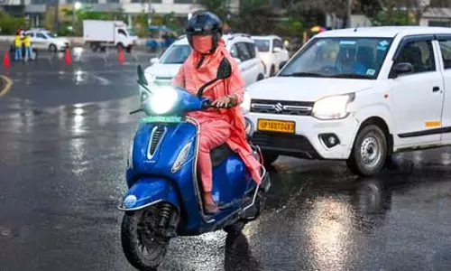 एनसीआर में बारिश से मौसम सुहावना और हवा हुई साफ, अगले 4 दिन राहत के आसार एनसीआर में बारिश से मौसम सुहावना और हवा हुई साफ, अगले 4 दिन राहत के आसार