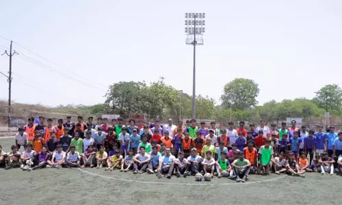 टॉप परफॉर्मर को मिली वर्ल्ड कप की जर्सी, खुशी से झूम उठे फुटबॉलर टॉप परफॉर्मर को मिली वर्ल्ड कप की जर्सी, खुशी से झूम उठे फुटबॉलर
