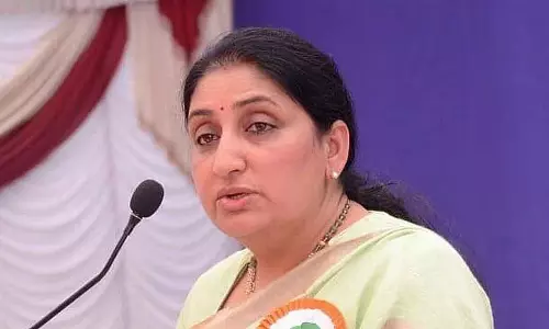 Baramati उपचुनाव में सुनेत्रा पवार की बड़ी बढ़त, मुकाबला लगभग एकतरफा Baramati उपचुनाव में सुनेत्रा पवार की बड़ी बढ़त, मुकाबला लगभग एकतरफा