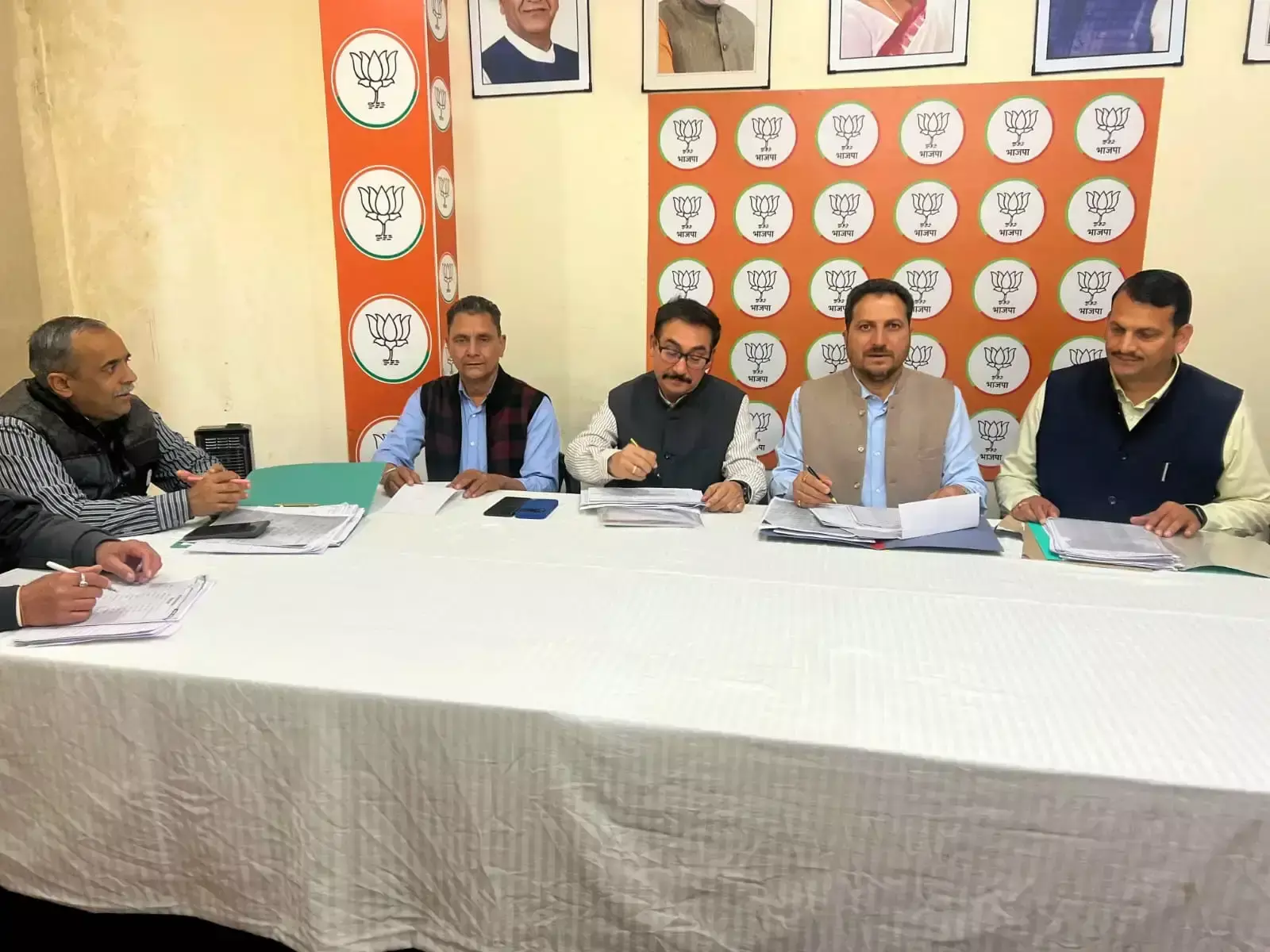Shimla: पंचायत-निकाय चुनाव को लेकर भाजपा ने बनाई रणनीति Shimla: पंचायत-निकाय चुनाव को लेकर भाजपा ने बनाई रणनीति