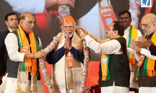 Election Results 2026: रुझानों में बंगाल में भाजपा को बहुमत, विजय ने स्टालिन का खेल बिगाड़ा...असम में भाजपा की हैट्रिक Election Results 2026: रुझानों में बंगाल में भाजपा को बहुमत, विजय ने स्टालिन का खेल बिगाड़ा...असम में भाजपा की हैट्रिक