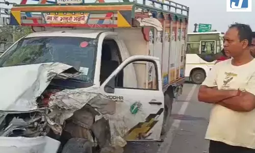 दर्दनाक हादसा: तिलक समारोह से लौट रही थी बस, लड़की के पिता की भी मौत दर्दनाक हादसा: तिलक समारोह से लौट रही थी बस, लड़की के पिता की भी मौत