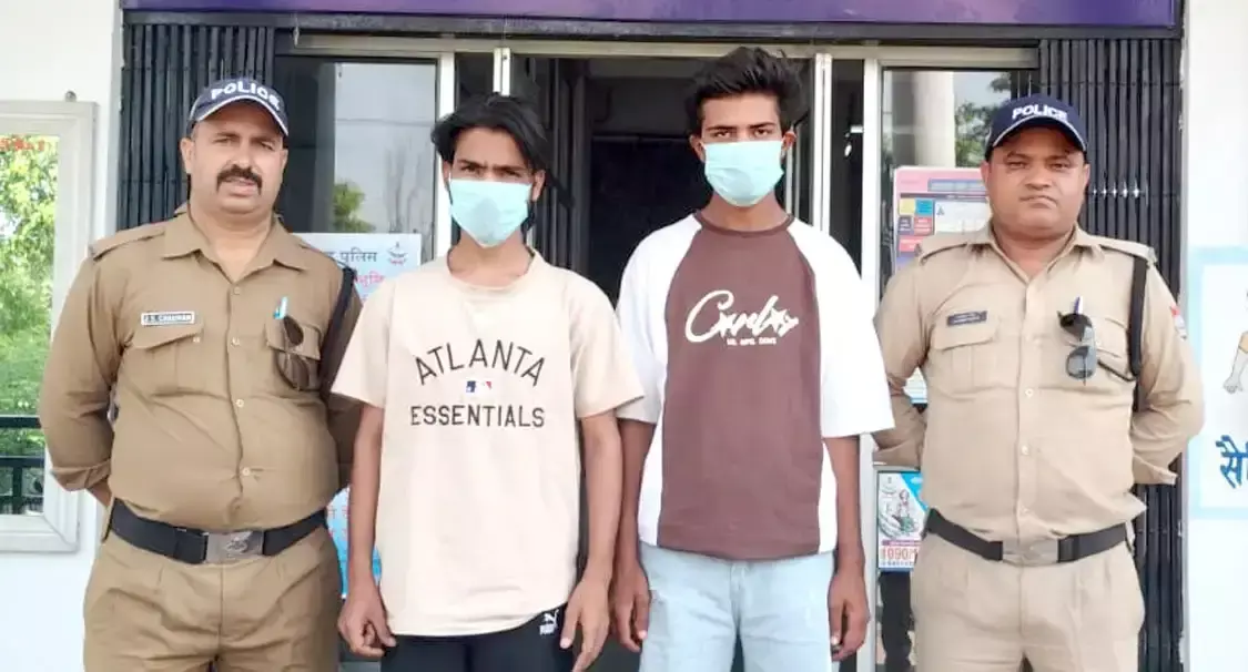 Haridwar: चोरी की मोटरसाइकिल के साथ दो गिरफ्तार Haridwar: चोरी की मोटरसाइकिल के साथ दो गिरफ्तार