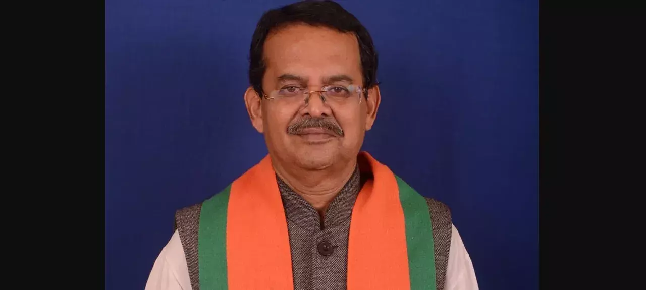 ओडिशा BJP का बड़ा फैसला: पूर्व सांसद का निलंबन रद्द, पार्टी में वापसी के संकेत ओडिशा BJP का बड़ा फैसला: पूर्व सांसद का निलंबन रद्द, पार्टी में वापसी के संकेत