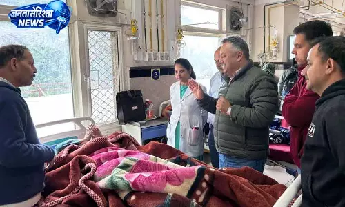 Kullu tragedy: मंत्री ने राहत कार्यों की समीक्षा की Kullu tragedy: मंत्री ने राहत कार्यों की समीक्षा की