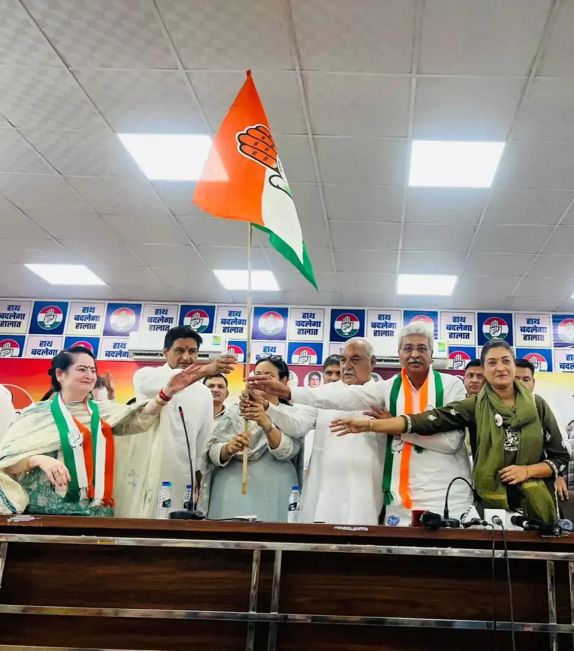 Chandigarh: महिला कांग्रेस की नई अध्यक्ष ने कार्यभार ग्रहण किया Chandigarh: महिला कांग्रेस की नई अध्यक्ष ने कार्यभार ग्रहण किया