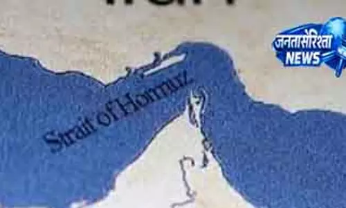 Iran said होर्मुज जलडमरूमध्य से गुजरने के लिए उसकी इजाज़त जरूरी