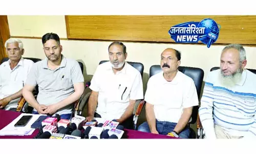 जेएसडी अधिकारी साइट विजिट से दूरी बनाते हैं: INTUC जेएसडी अधिकारी साइट विजिट से दूरी बनाते हैं: INTUC