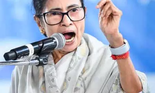 ममता बनर्जी ने भवानीपुर में अधिकारी पर फिर बढ़त बनाई ममता बनर्जी ने भवानीपुर में अधिकारी पर फिर बढ़त बनाई