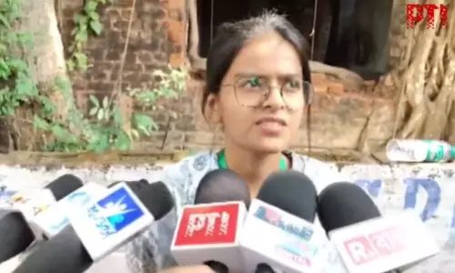 EVM हैक का राग शुरू, TMC प्रत्याशी का दावा - मुस्लिम बूथों पर TMC का पीछे रहना नामुमकिन