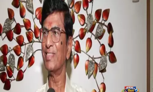 विजय के पिता का बयान: तमिलनाडु के लिए कुछ करना चाहते थे, TVK के बढ़ते रुझानों से सियासत गरम विजय के पिता का बयान: तमिलनाडु के लिए कुछ करना चाहते थे, TVK के बढ़ते रुझानों से सियासत गरम