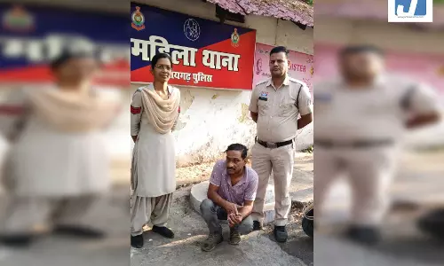सेल्स गर्ल से छेड़छाड़ कर भागा ऑटो चालक, महिला थाना की त्वरित कार्रवाई में आरोपी गिरफ्तार, भेजा गया जेल सेल्स गर्ल से छेड़छाड़ कर भागा ऑटो चालक, महिला थाना की त्वरित कार्रवाई में आरोपी गिरफ्तार, भेजा गया जेल