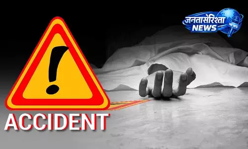 Jajpur में गंभीर सड़क हादसा, बोलेरो ट्रक में घुसी Jajpur में गंभीर सड़क हादसा, बोलेरो ट्रक में घुसी