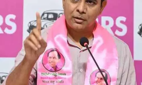 KTR ने कांग्रेस सरकार पर फसल खरीद की विफलता को लेकर निशाना साधा