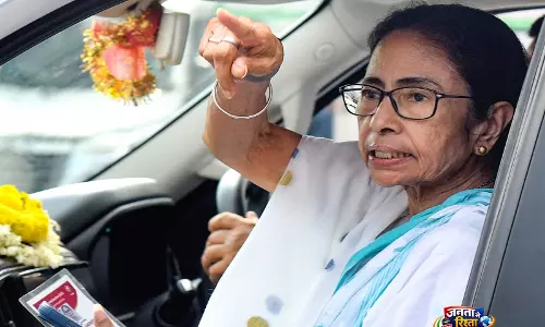 Bhabanipur में ममता बनर्जी 3800 से ज्यादा वोटों से आगे Bhabanipur में ममता बनर्जी 3800 से ज्यादा वोटों से आगे